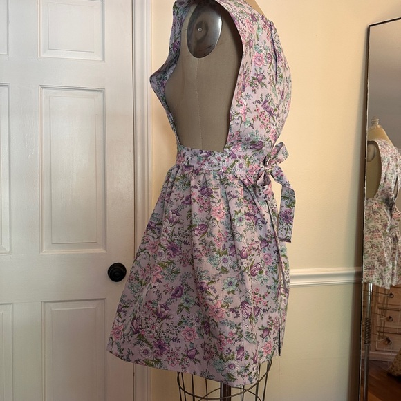 Handmade vintage inspired apron - Picture 3 of 7